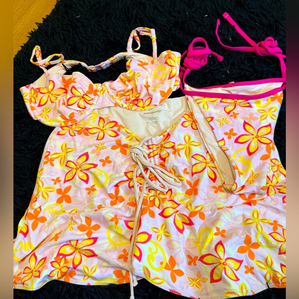 NWOT 3 piece set!!BLACKBOUGH SIZE LARGE SET . Top, bottoms and skirt NEW NEW NEW
